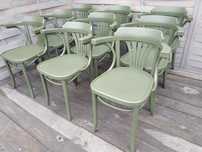 Fameg Thonet krzesła gięte z podłokietnikiem oliwkowe 35szt.