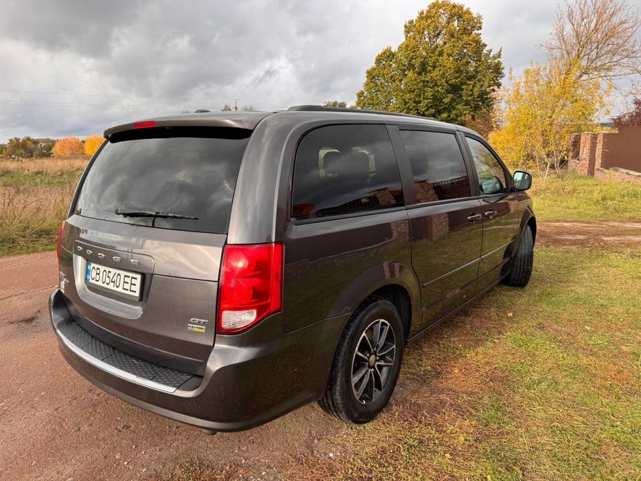 Продам авто Dodge Caravan GT 2017 року