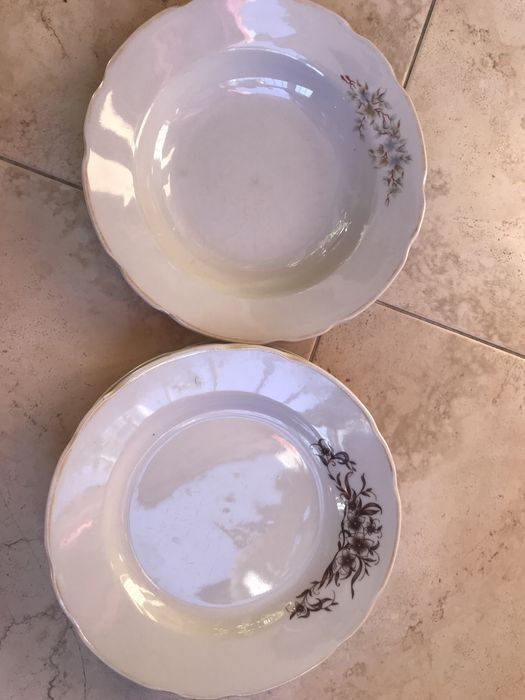 Тарілки столові