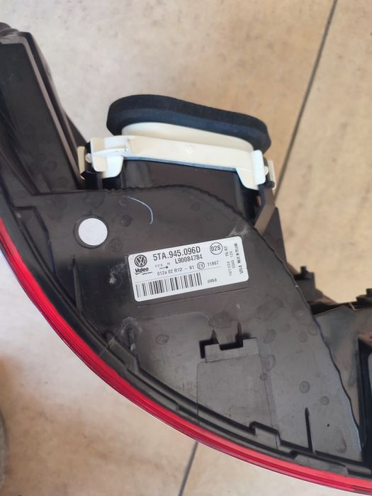 Lampa tylna prawa VW Touran 2024