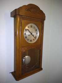 Stary zabytkowy zegar