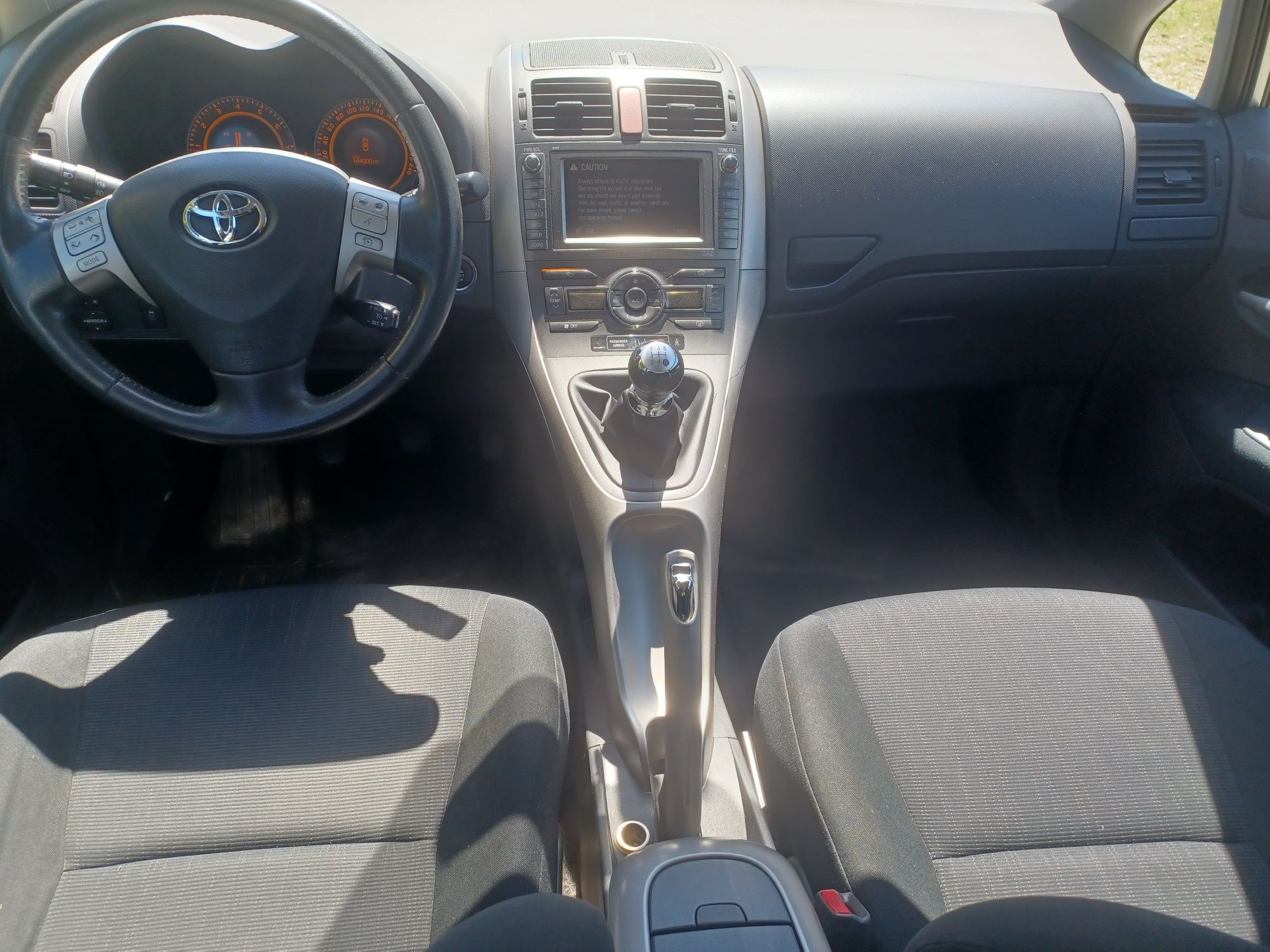 Toyota Auris 1.6 VVti. Navi.Klima niski przebieg.