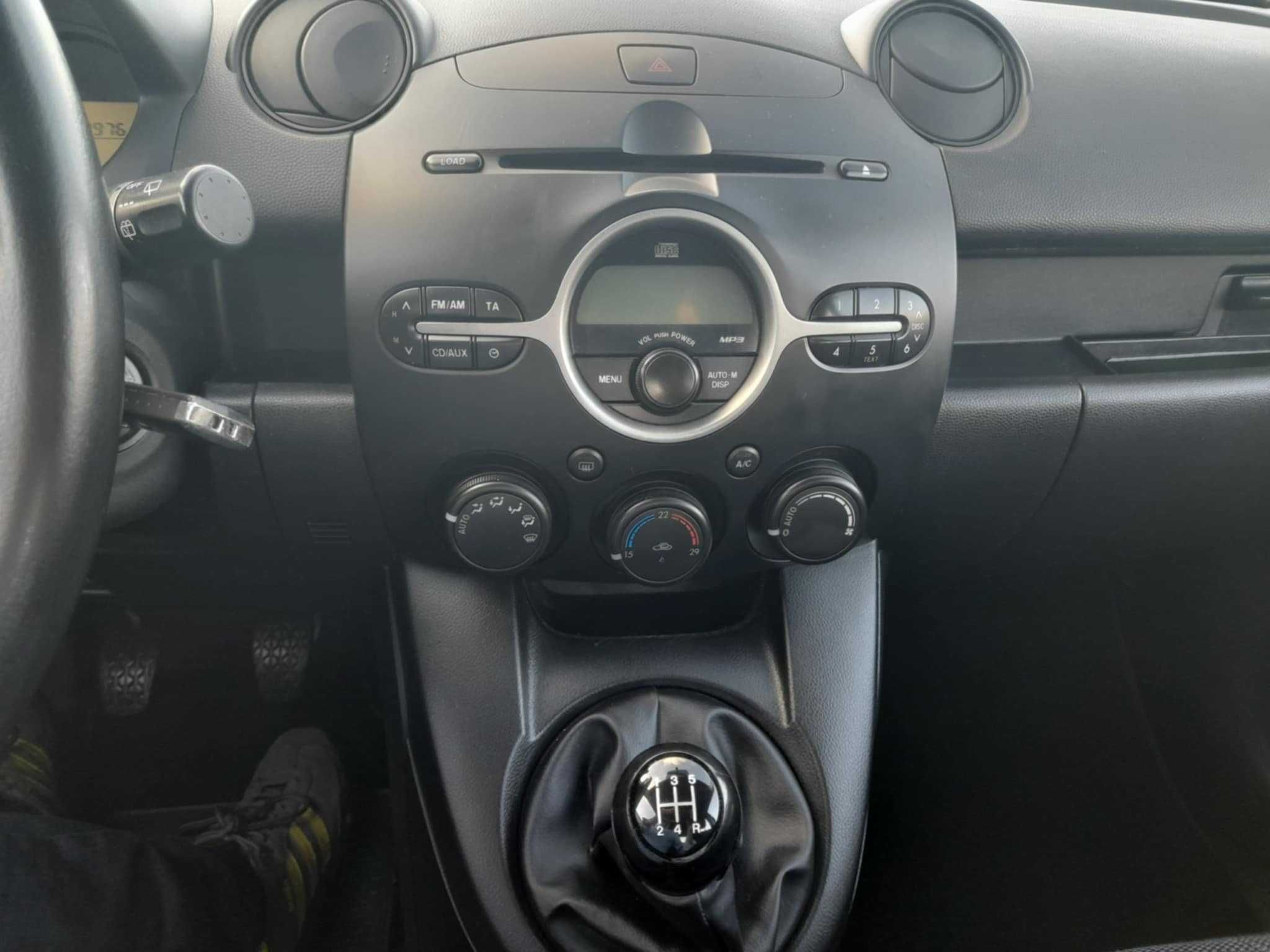 Mazda 2 Sport 1.3cc 86cv A/C Nacional, 5portas