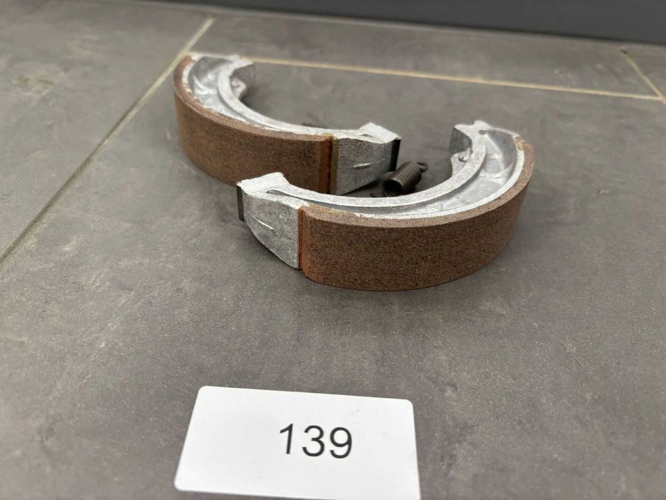 Szczęki Hamulcowe Hyosung Aquila 125 Komplet [139]