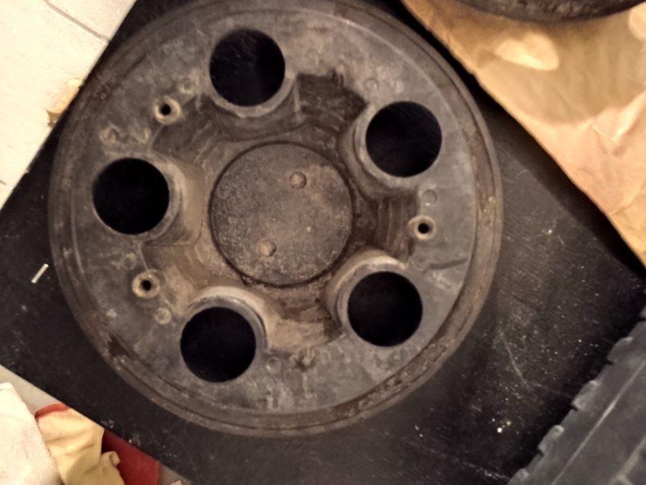 Dekiel dekielek jeep xj oryginalny kołpak czarny na stalowe felgi