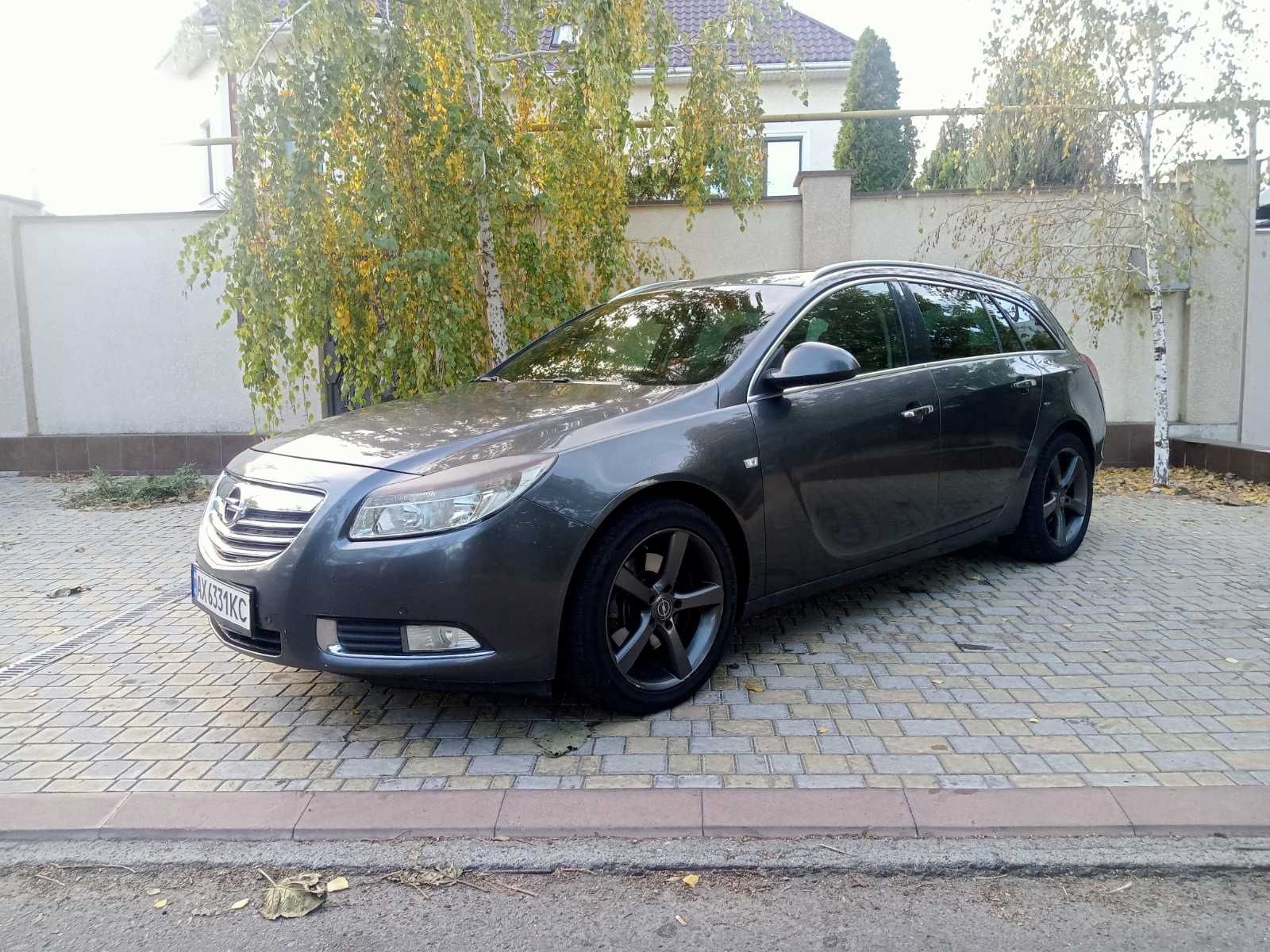 Продам Opel insignia 2010г.