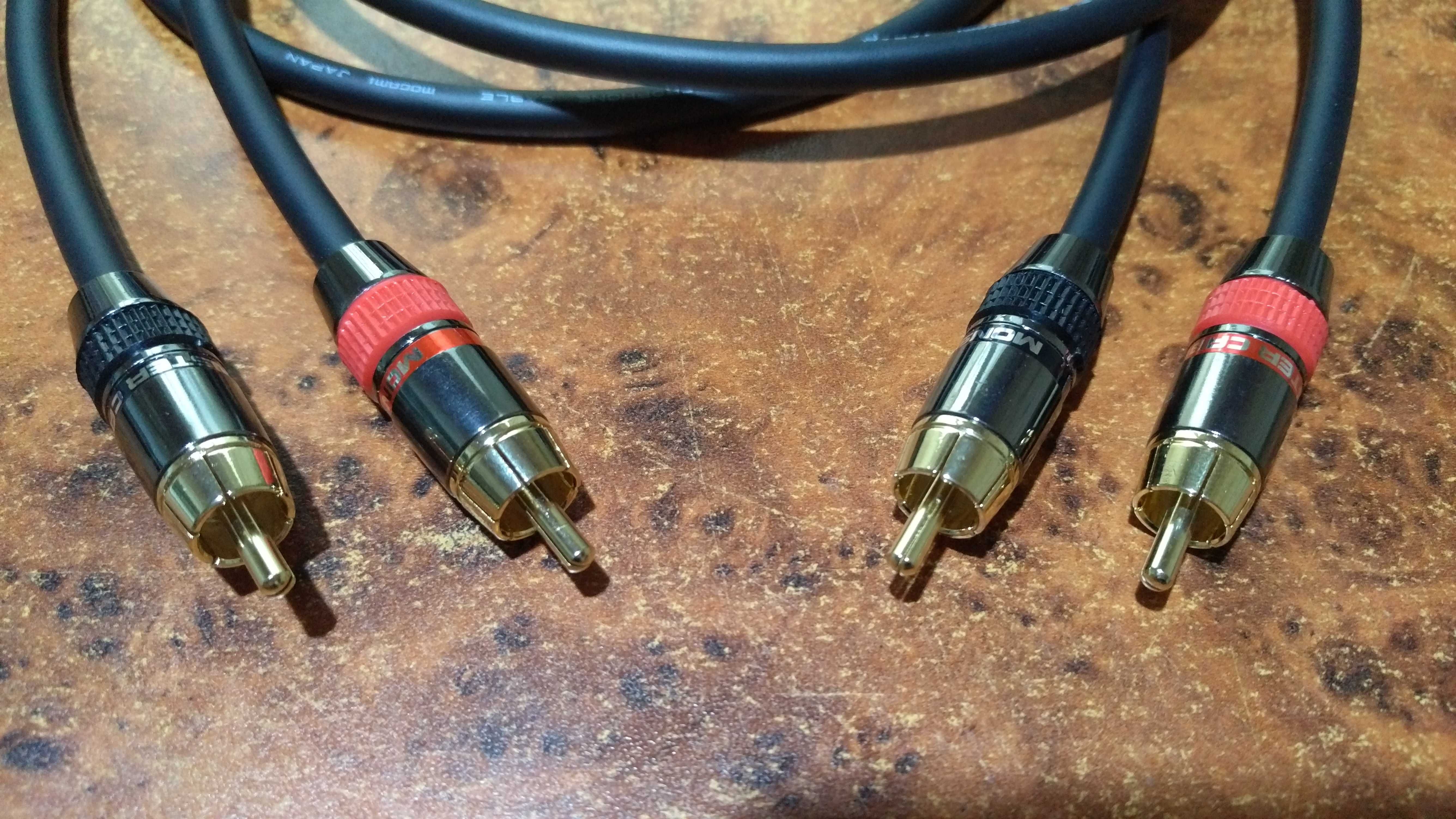 Hi-Fi межблочная пара 2RCA/2RCA MOGAMI 2534 (Japan) направленный экран