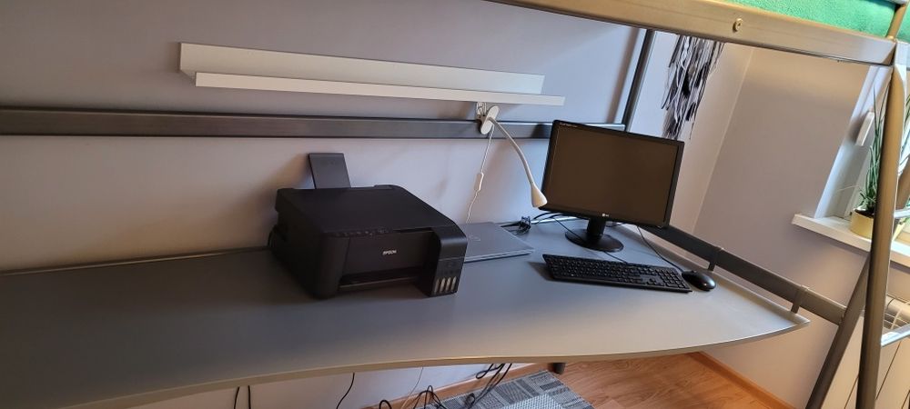 Łóżko piętrowe Ikea SVARTA z biurkiem i materacem. Super stan! PoLeCaM