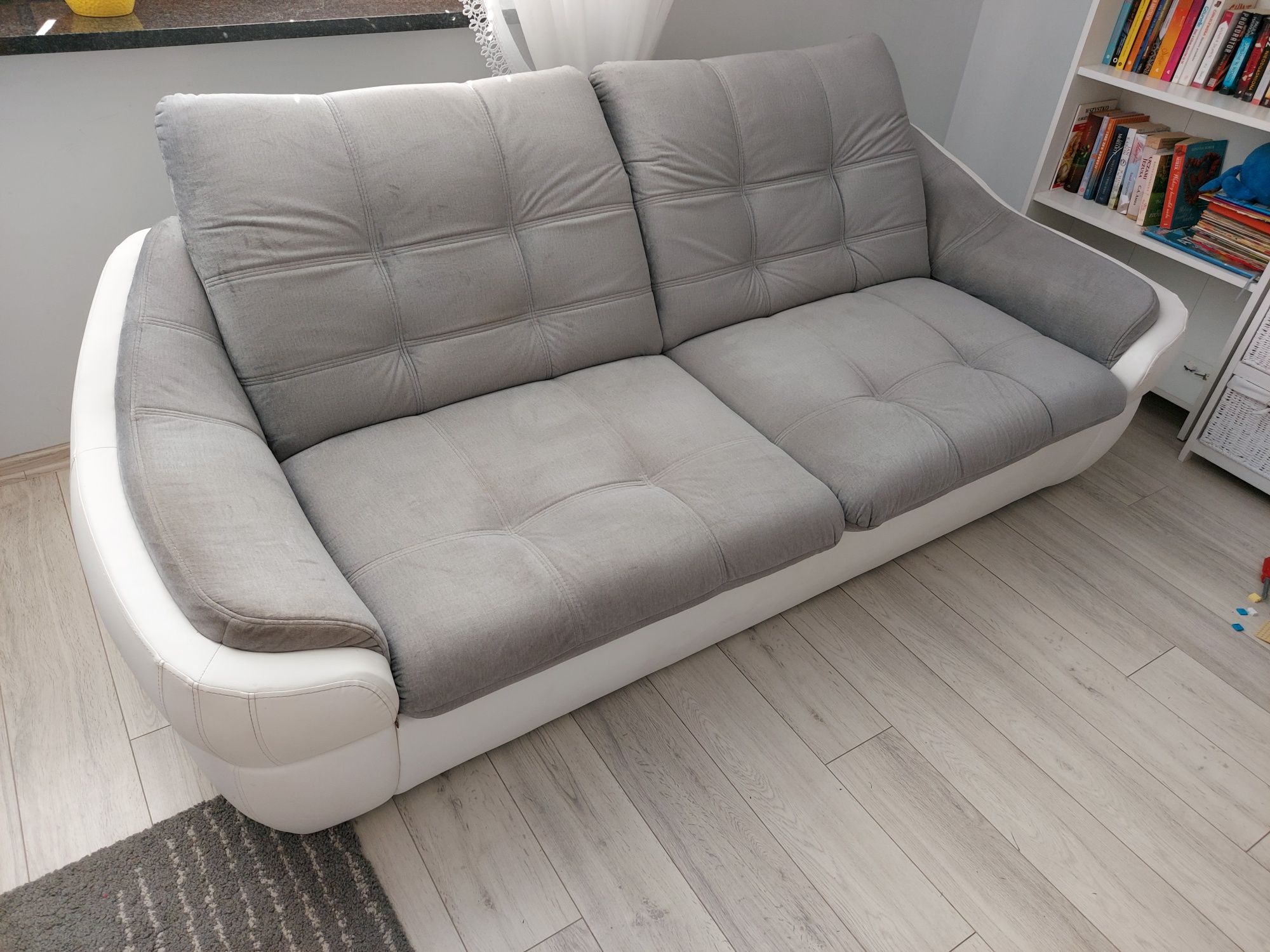 Sofa Infinity 3 w bardzo dobrym stanie