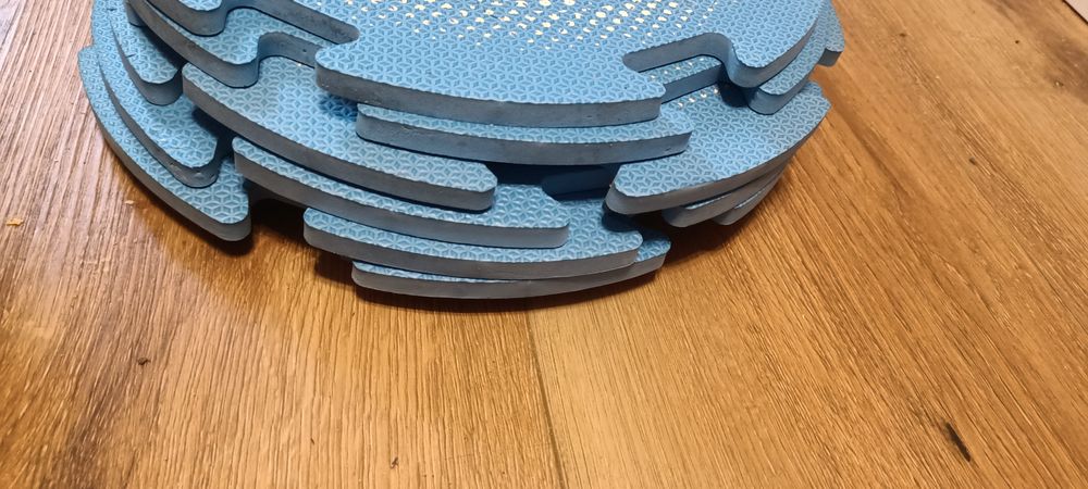 Puzzle piankowe piłka nożna. mata piankowa