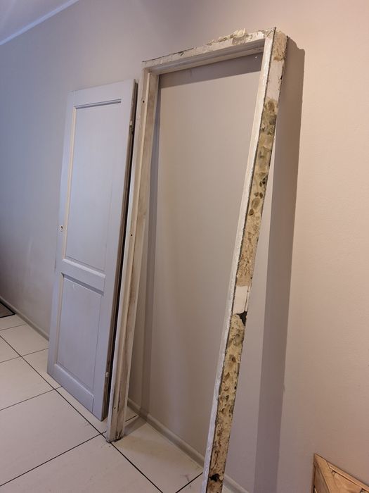 Drzwi wewnętrzne sosnowe plus ościeżnica