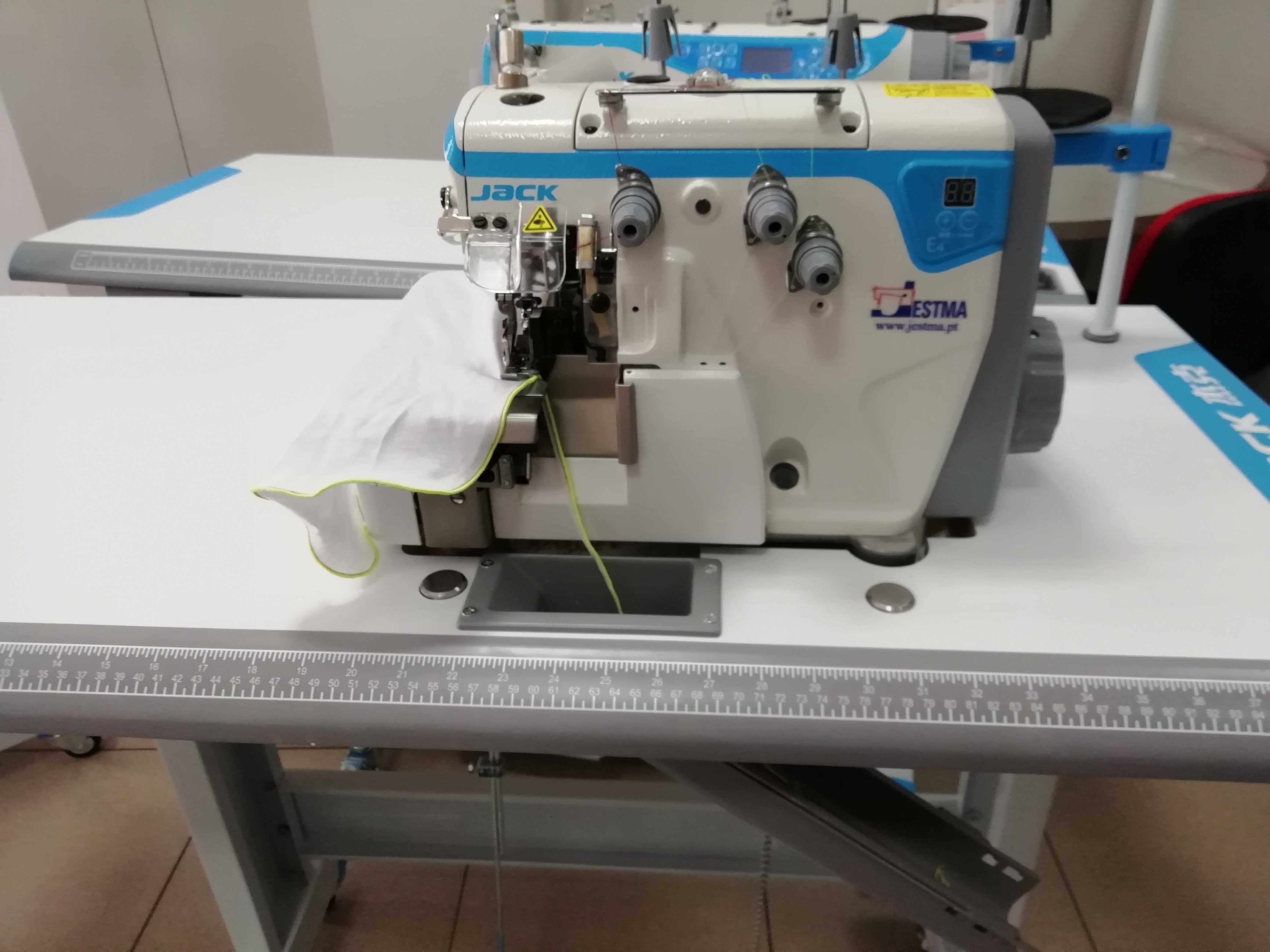Máquina corte e cose 2 agulhas, JACK E4S - NOVA