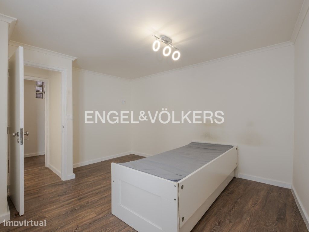 Apartamento T1 + 2 na Estefânia