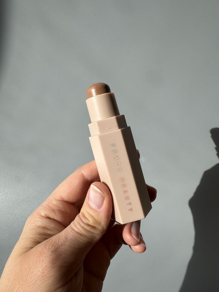 Кремовий скульптор Fenty Beauty відтінок Mocha