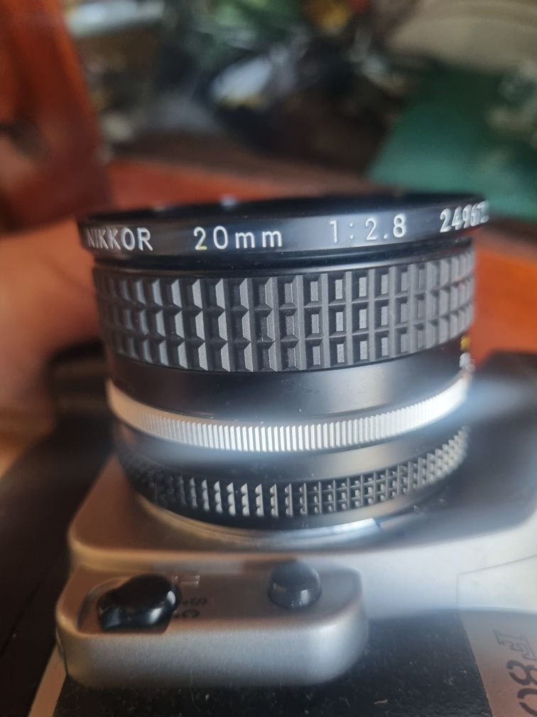 Nikkor 20 mm 2.8 AIS nikon