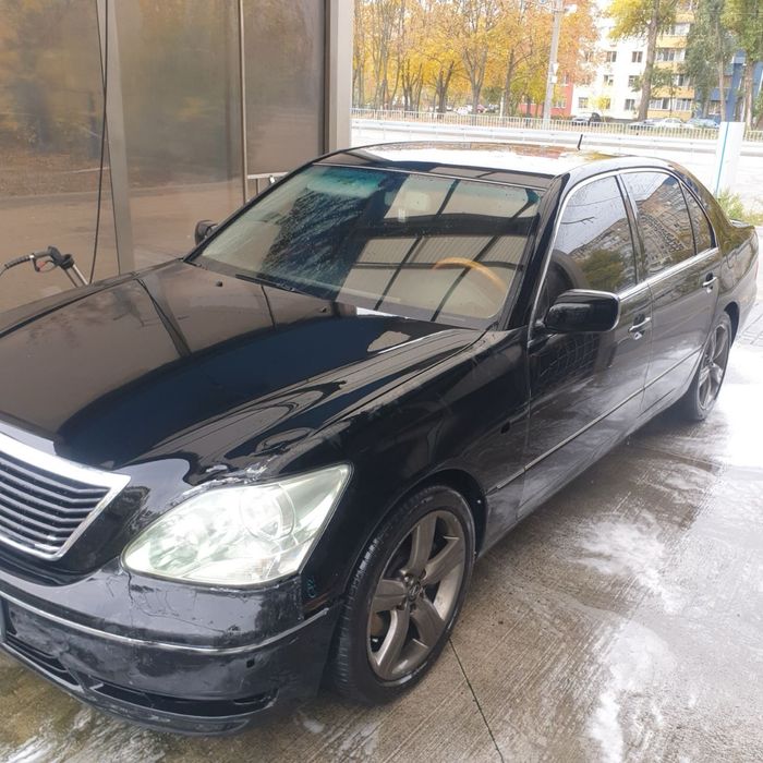 Lexus ls430 в гарній комплектації
