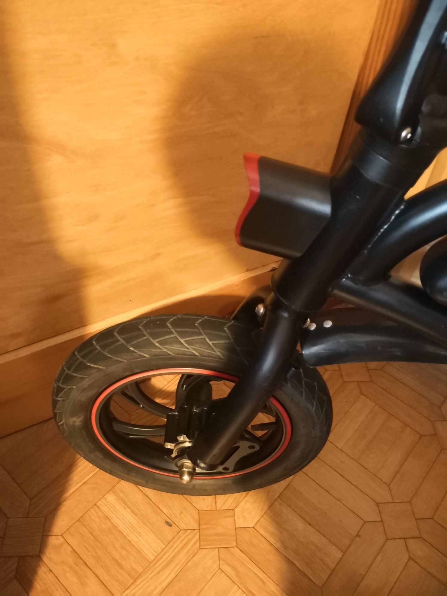 Hulajnoga w bardzo dobrym stanie.