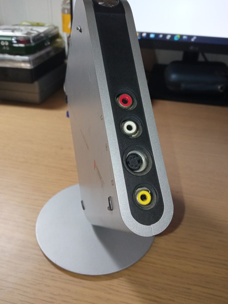 Placa de Captura de Vídeo Pinnacle Studio MovieBox USB