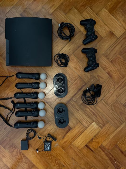PS3 + 2 Comandos + 6 Comandos de movimento + Estação de carregamento
