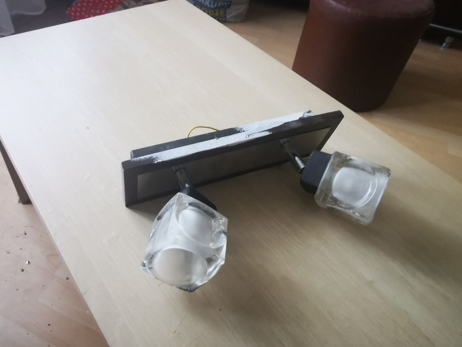 Lampa, kinkiet. Żyrandol.
