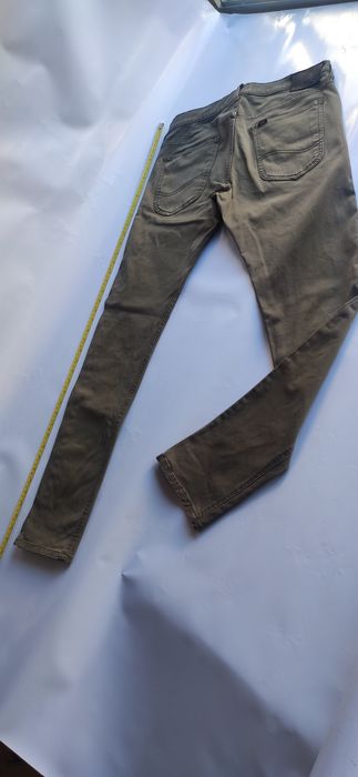 Calças Jeans marca Lee, modelo Luke Olive Green W31 L32