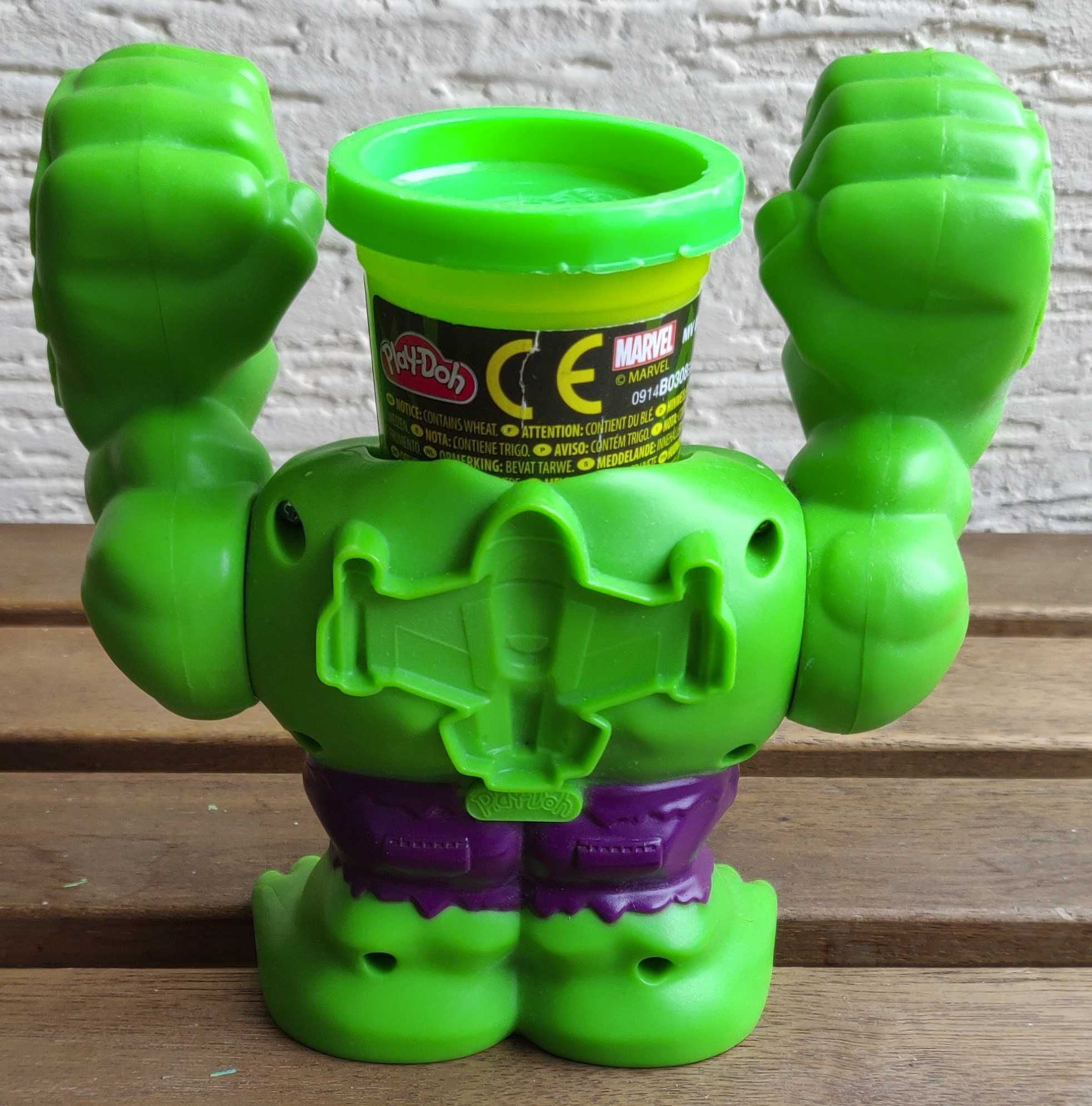 Play-Doh Hulk z ciastoliną