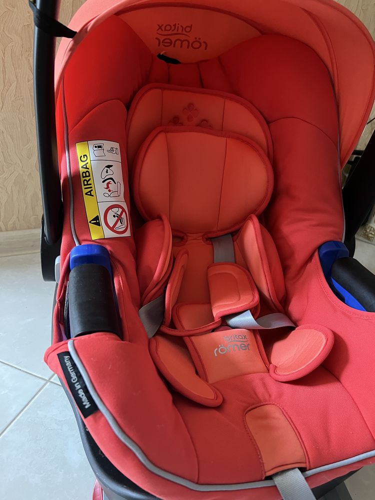 Автокрісло/Автокресло Britax з платформою-ROMER BABY-SAFE2 i-SIZE