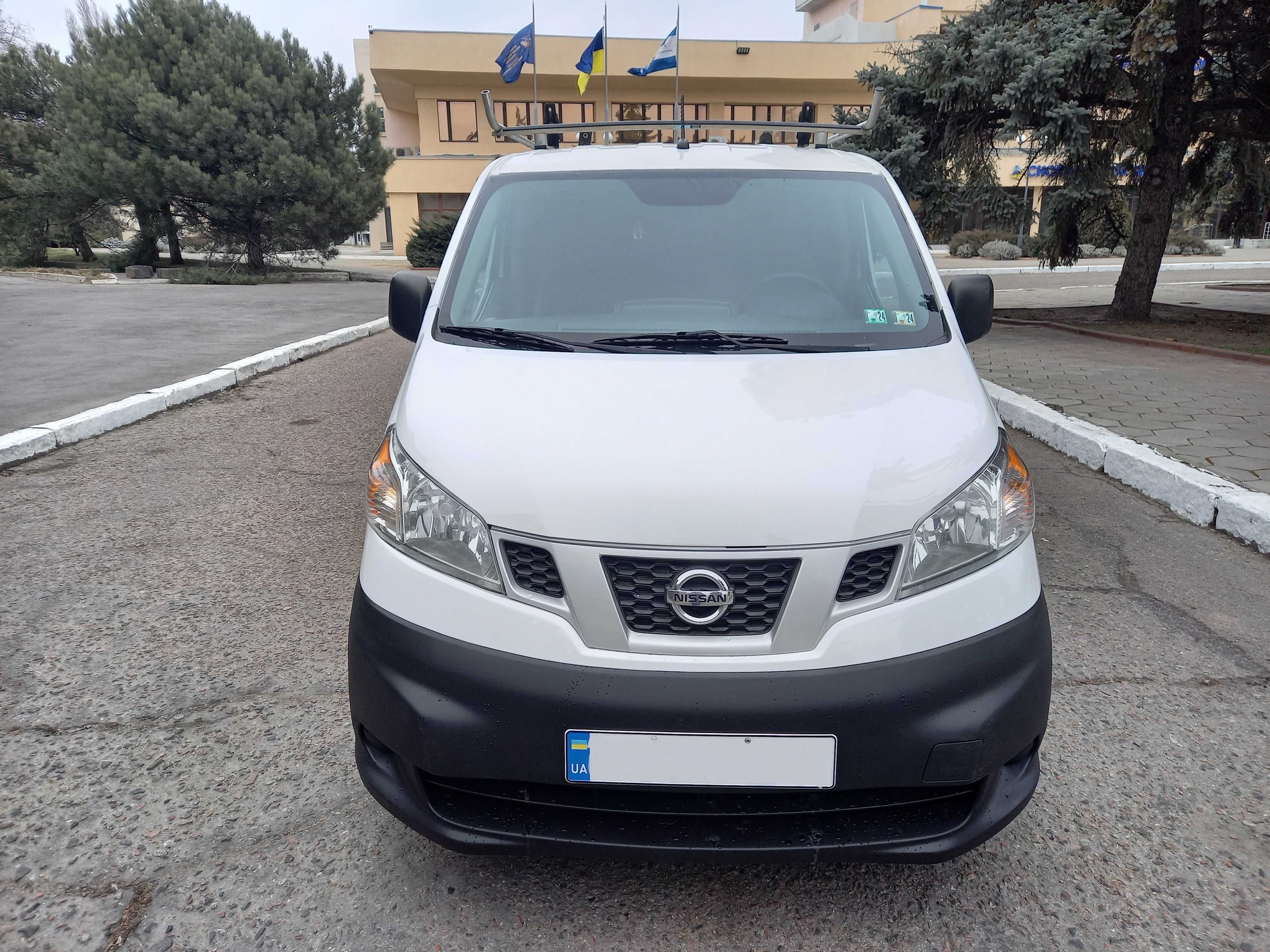 Микроавтобус грузовой Nissan NV200 2019