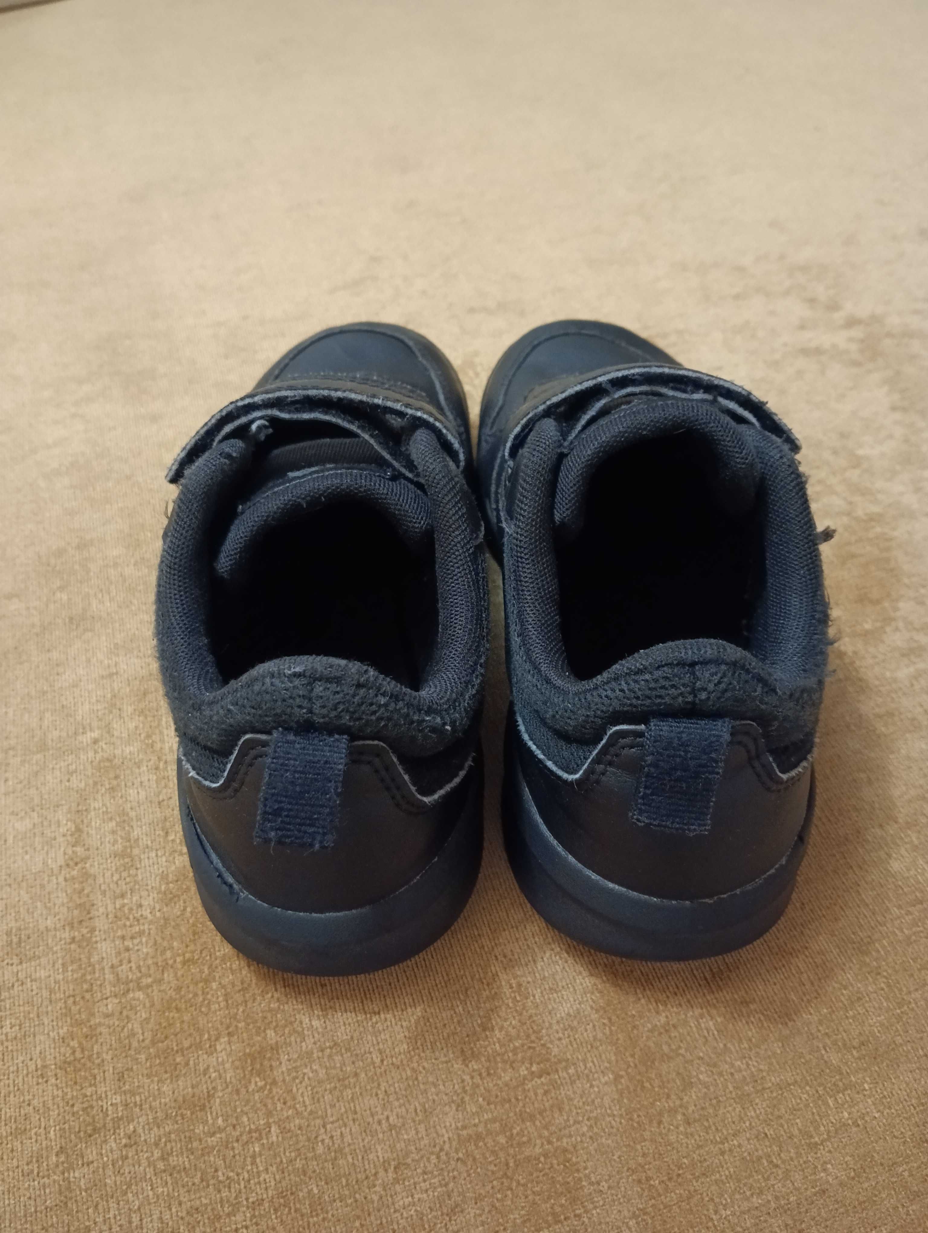 Дитячі кросівки крассовки Adidas