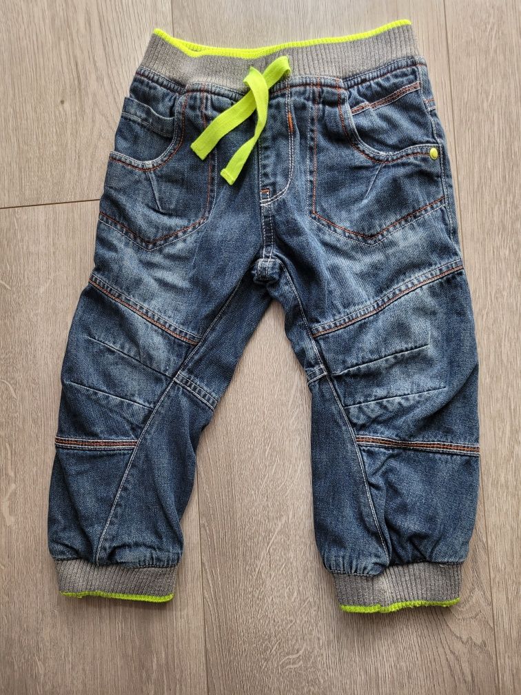 Spodnie 2 pary roz 92 jeansowe dżinsowe joggery zimowe ocieplane brąz