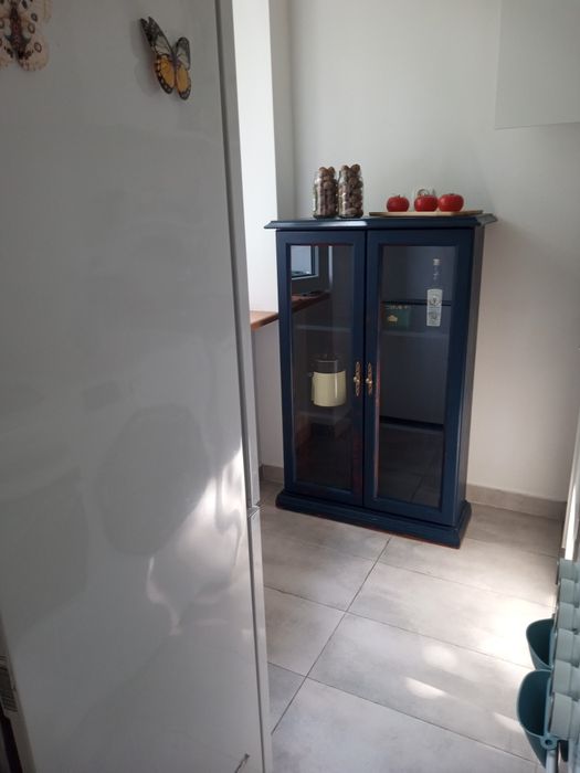 Witryna oszklona Komoda witryna ozdobna  drewniana granatowa