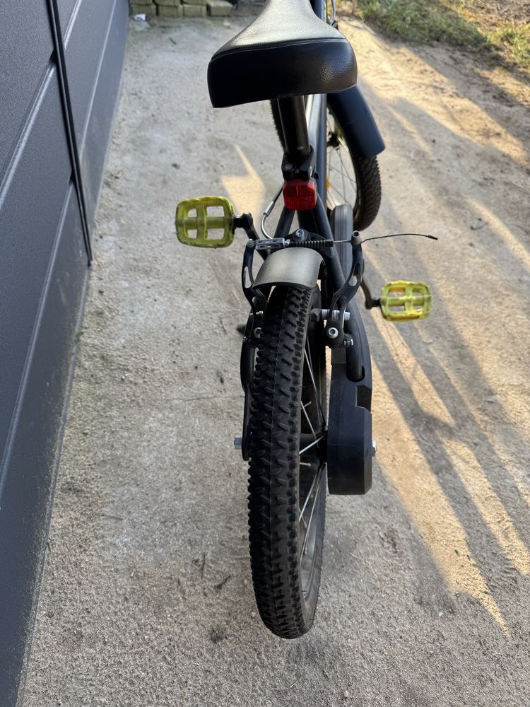 Rower dziecięcy Btwin 500 Dark Hero 16 cali