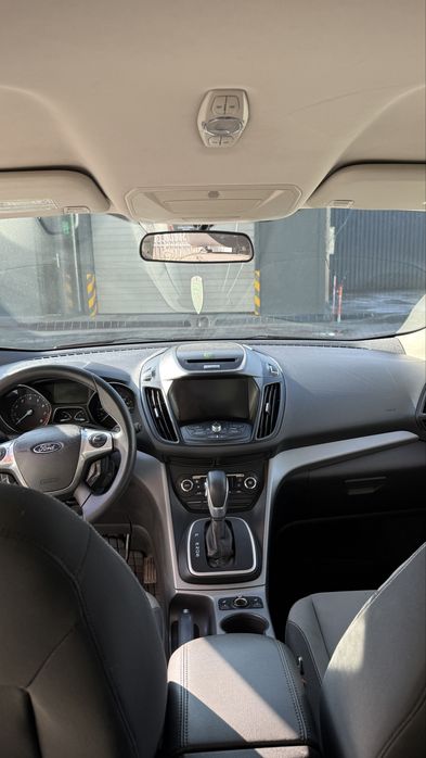 Продам Ford Escape