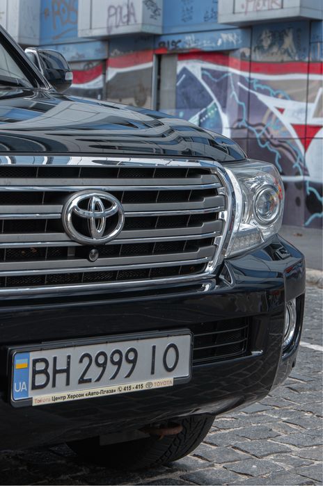 Toyota Land Cruiser 200 рестайлінг