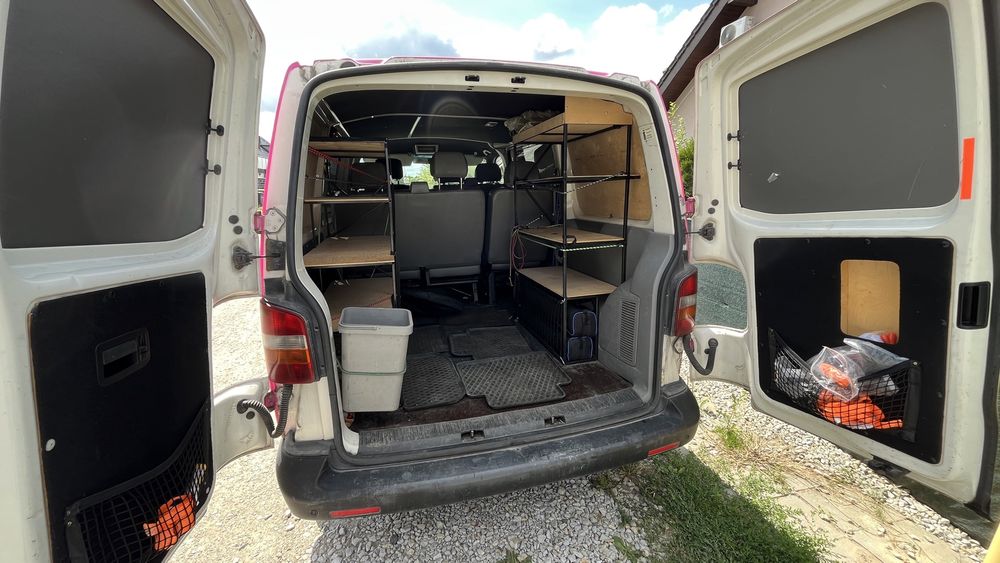 VW Caravelle T5 1.9 TDI, 2004, 9-os