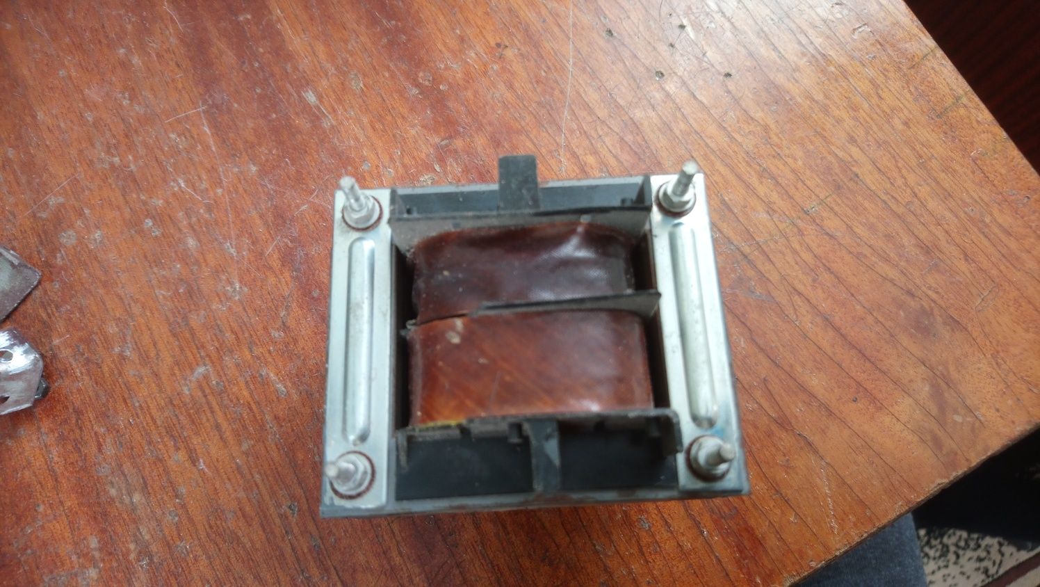 Продам трансформатор 2*15.5V / 1.3A