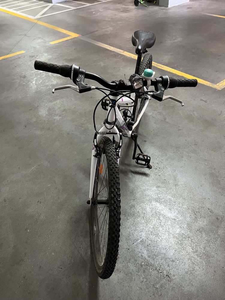Bicicleta Rockrider 300 roda 26 com oferta acessórios