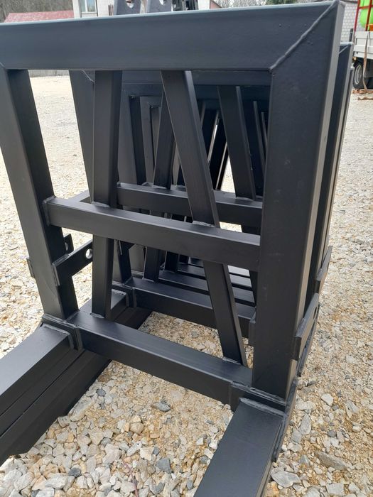 Mocny paleciak podnośnik widlak tuz do palet nowy na tył ciągnika