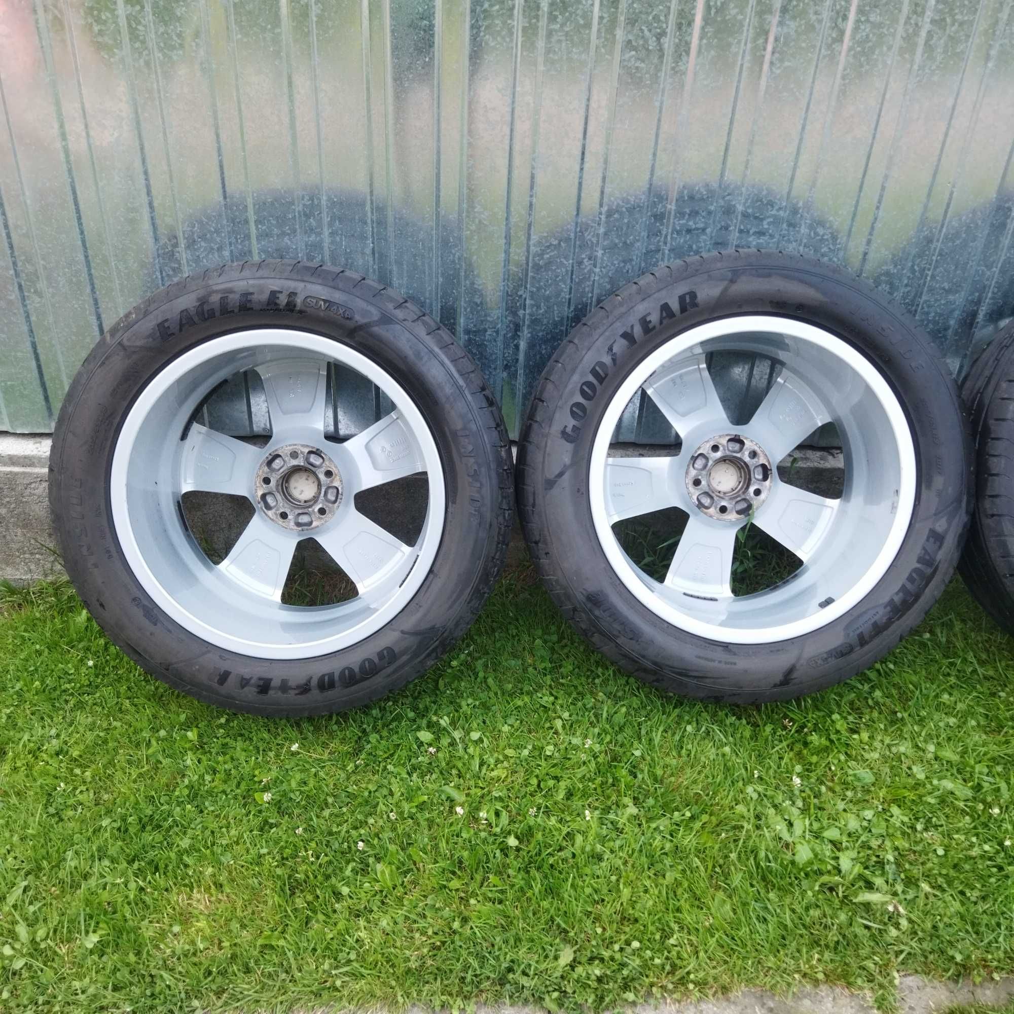 Koła 19" oryginał Audi q5 opony 235 55 R19 goodyear alufelgi j. nowe