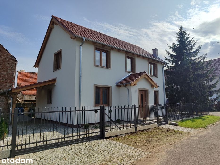 Do wynajęcia komfortowy dom, taras, parking, ogrodzone okolice Jawor