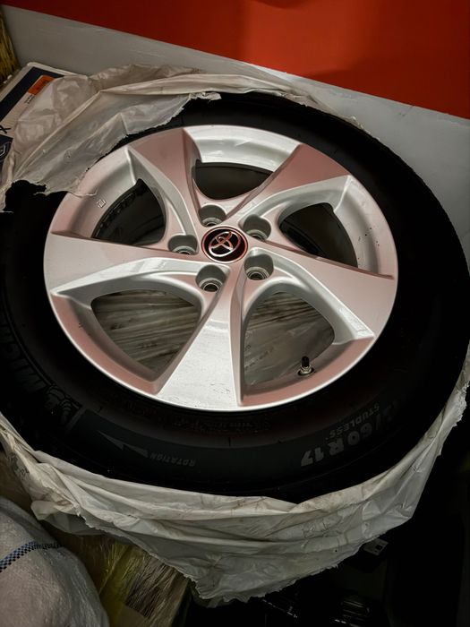 Зимові шини з дисками 225/60 R17