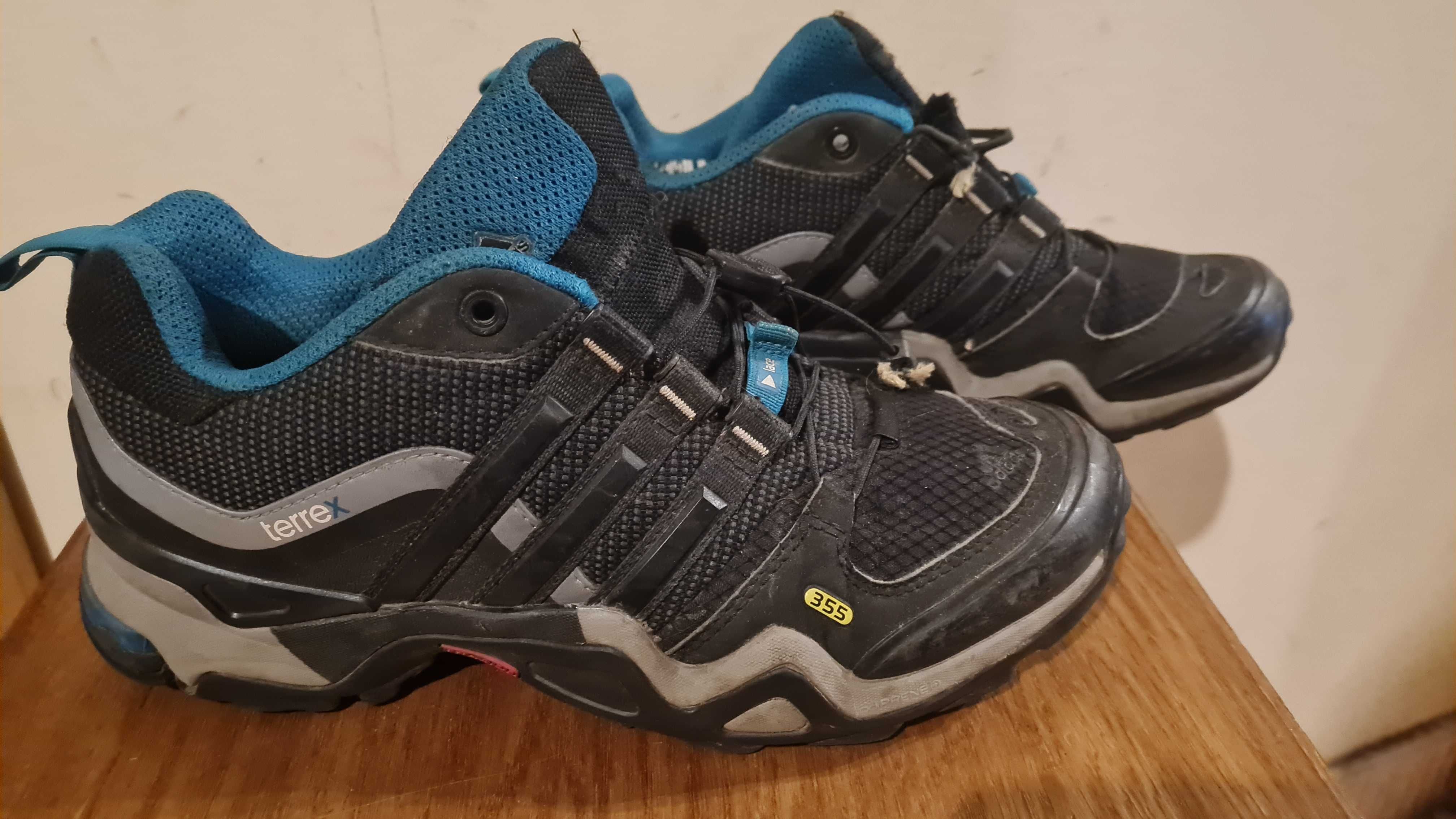 Жіночі кросівки adidas terrex 36 p.