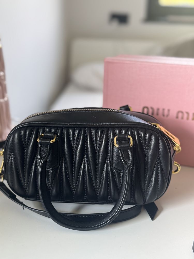 Torba torebka MIU MIU z naturalnej skory