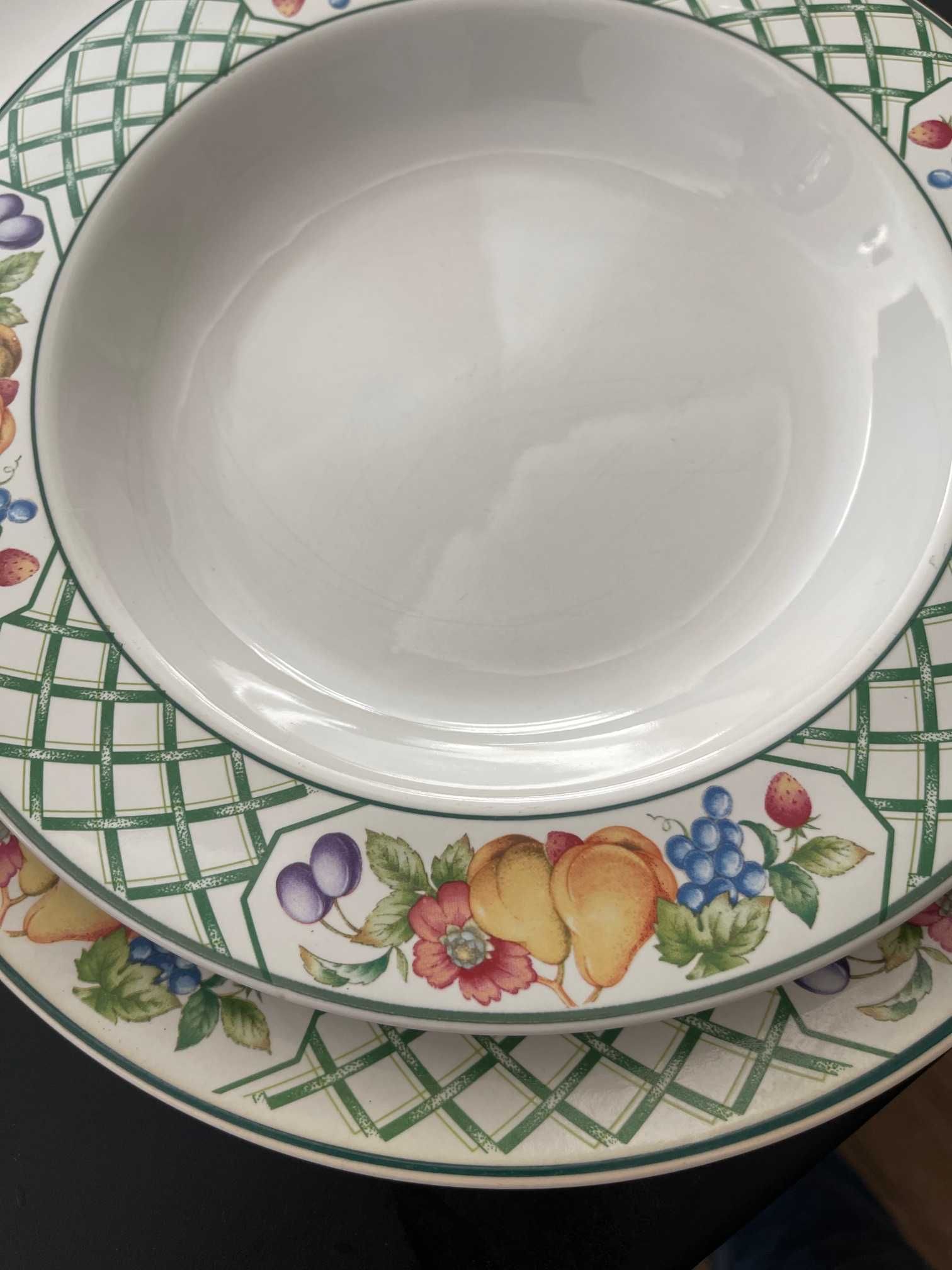 6 talerzy porcelanowych 3 głębokie 3 płaskie i 3 gratis w owocowy wzór