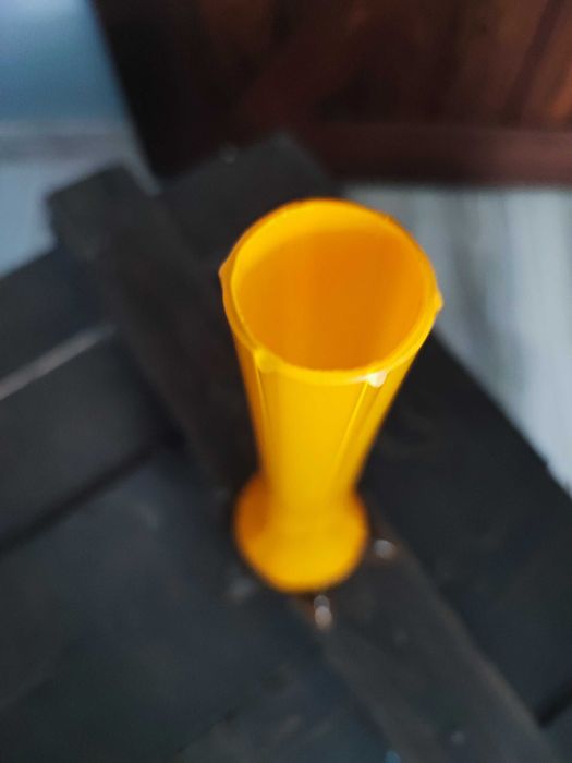 Ciekawy wazon flet żółty PRL