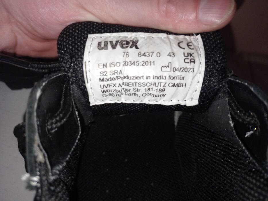 Buty robocze Uvex S2 obuwie ochronne 43