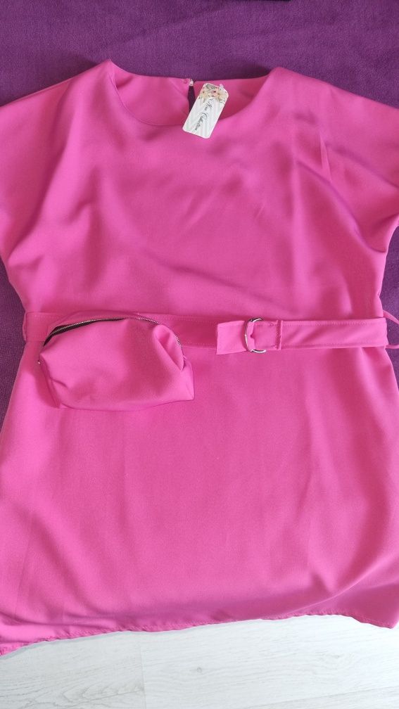 Nowa sukienka kolor różowy