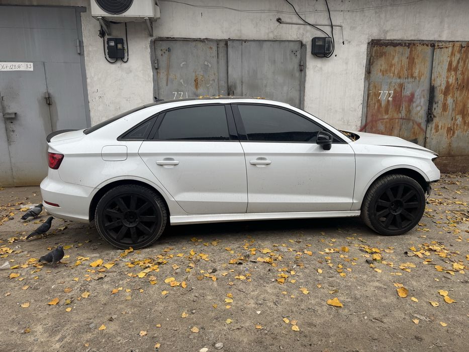 Audi A3 2015рік 2.0Бензин Quattro після дтп
