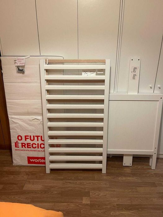 Berço e Colchão Ikea