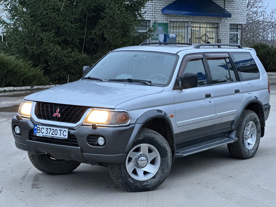 Mitsubishi Pajero Sport 3.0 газ/бензин